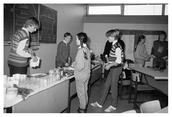 archiv1984_weihnachtsbasar_28