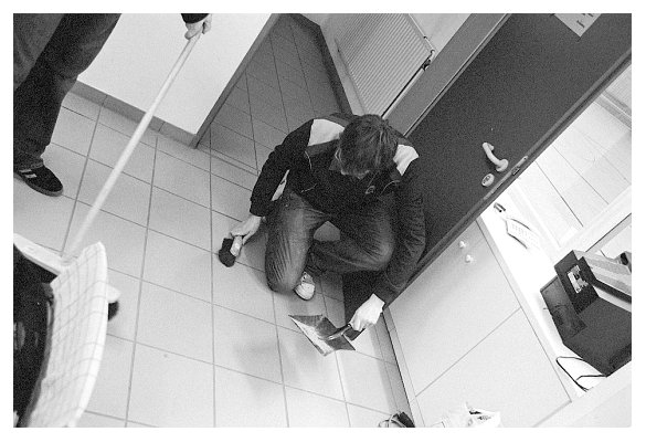 2560_241_aka_2558_16